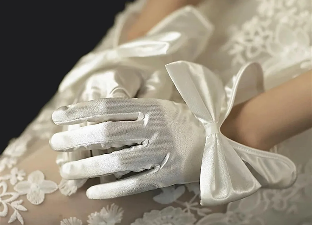 Why White Glove Wedding Photography Makes a Difference