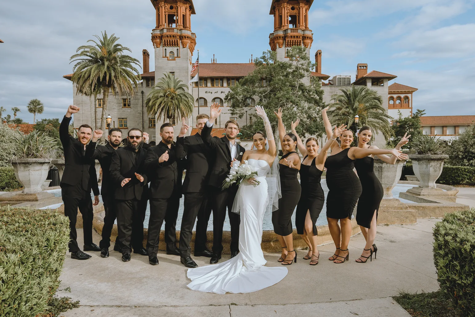 The 40 Wedding Photos You Must Have on Your Big Day