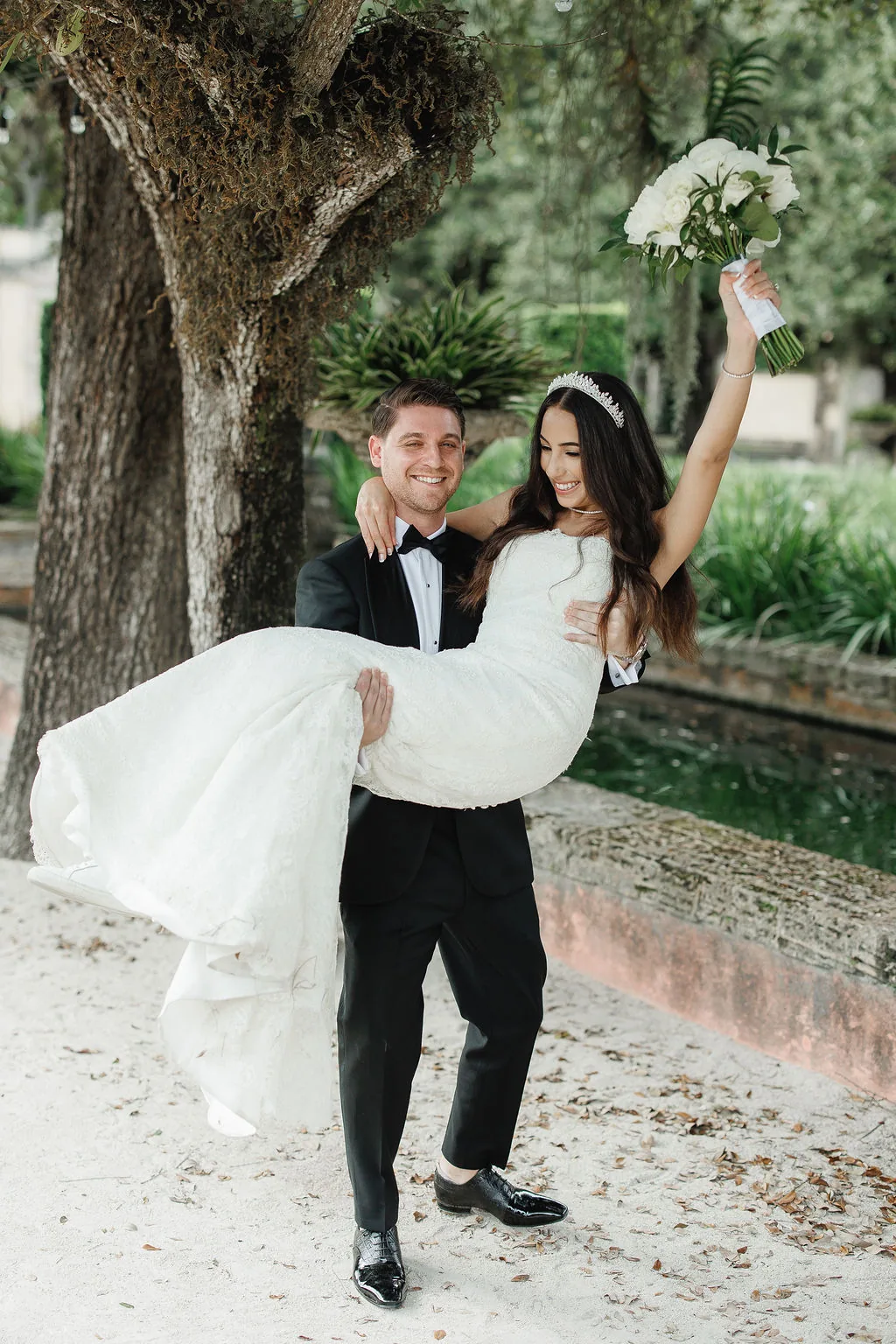 Engagement Party Hosting Guide: Celebrating Your “Yes” the Right Way