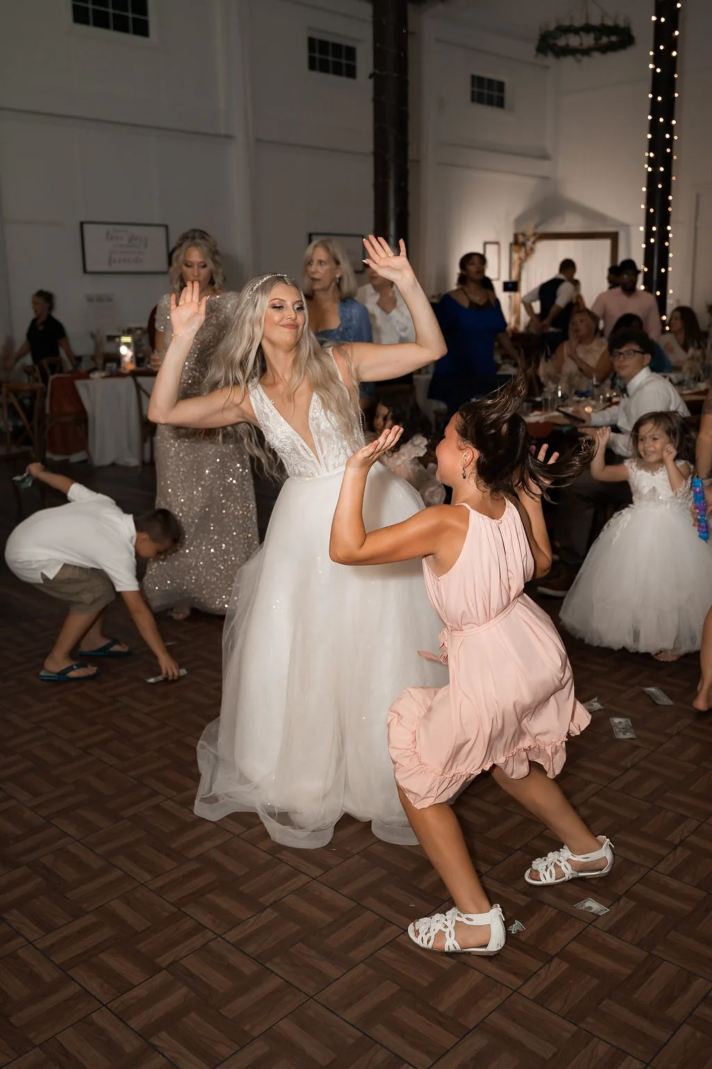 Victoria & Zach wedding in New England, photo 20 by Precious Pics