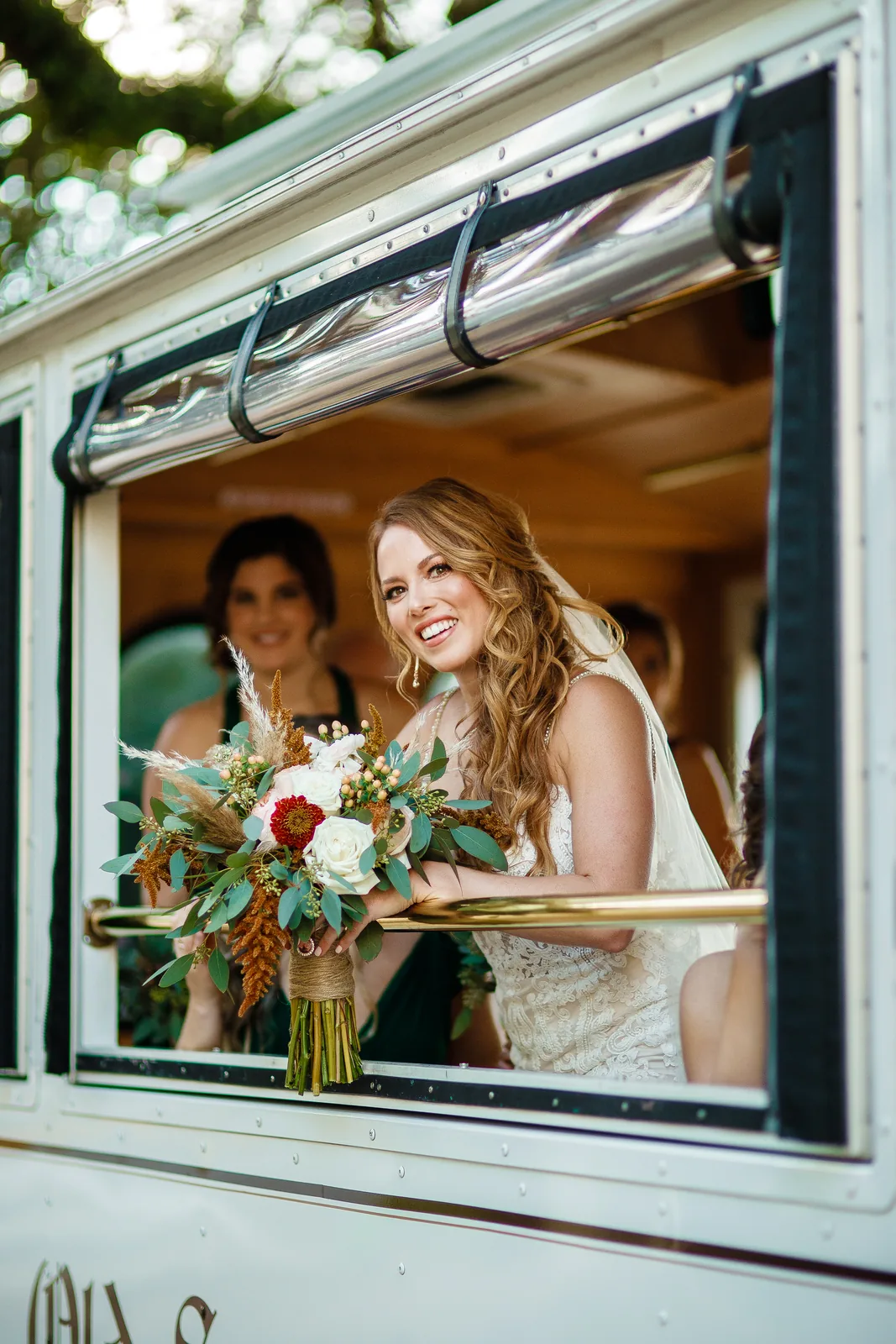 Seattle & PNW wedding photography by Precious Pics